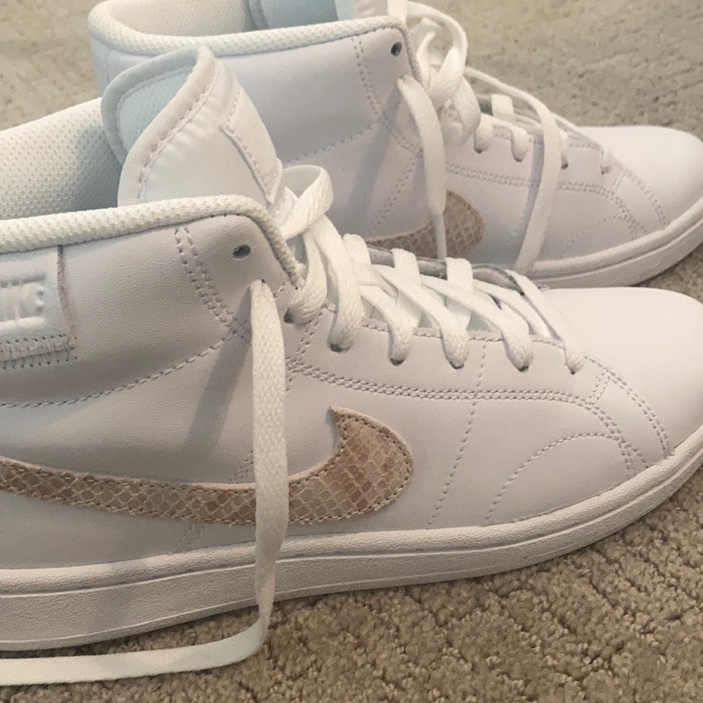 Nike Court Royale mid shoe snakeprint size 7 new